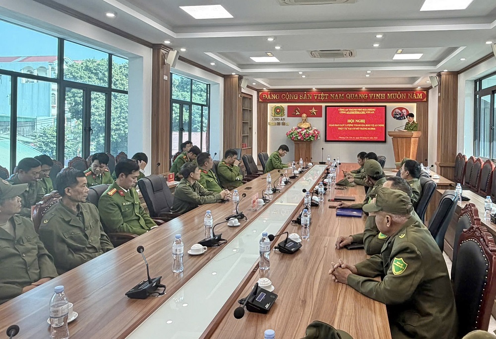 Công an phường Chu Văn An giao ban lực lượng an ninh trật tự cơ sở